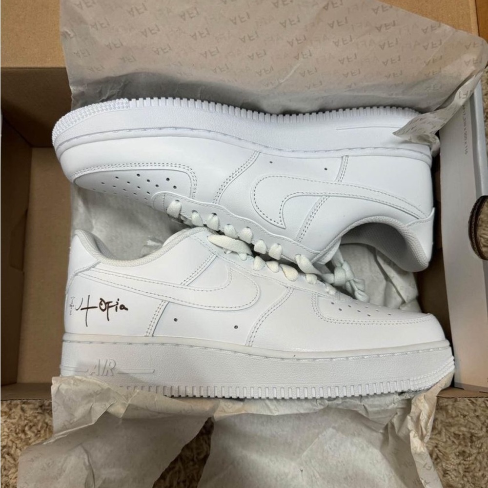 Travis Scott Utopia Air Force